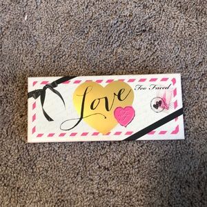 Too faced love eyeshadow palette